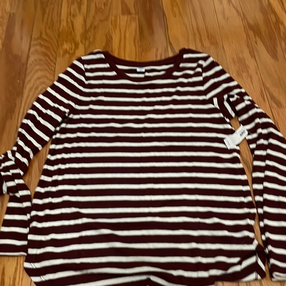 Old Navy Tops - Old navy maroon and white striped long sleeve